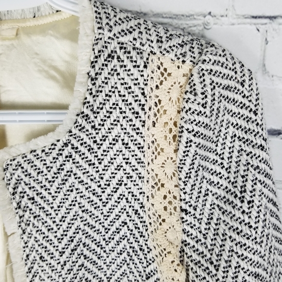 MYSTREE | open front zigzag & lace blazer jacket - Picture 2 of 7